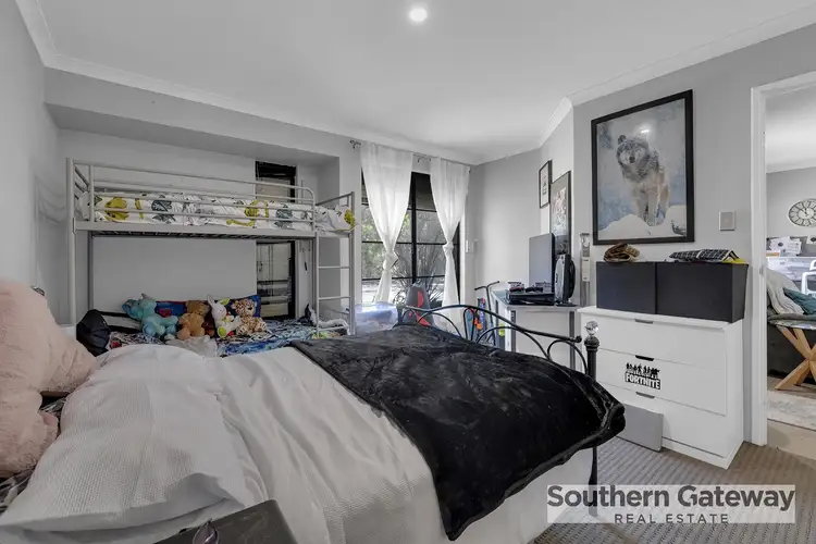 Sixth view of Homely house listing, 220 Runnymede Gate, Leda WA 6170