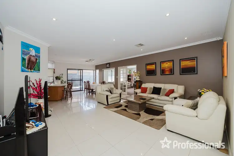 Sixth view of Homely house listing, 25 Demesne Circuit, Aveley WA 6069