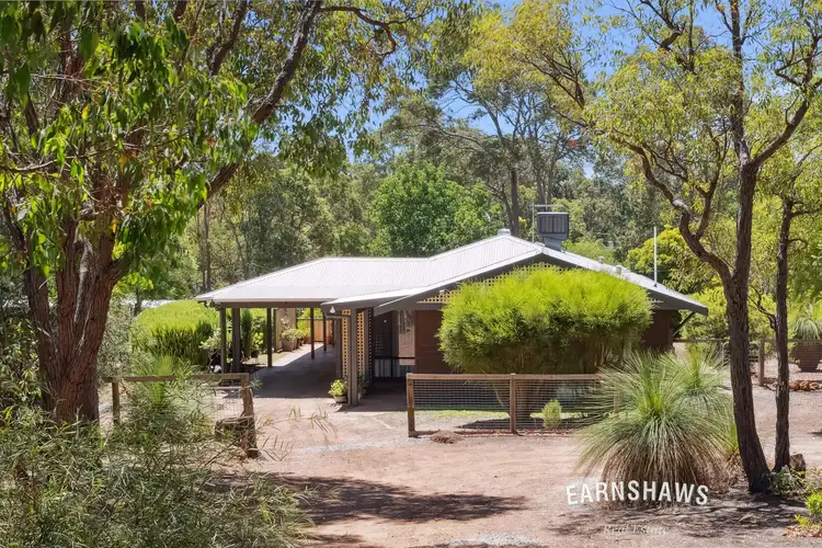 16 Cockatoo Drive, Mundaring WA 6073