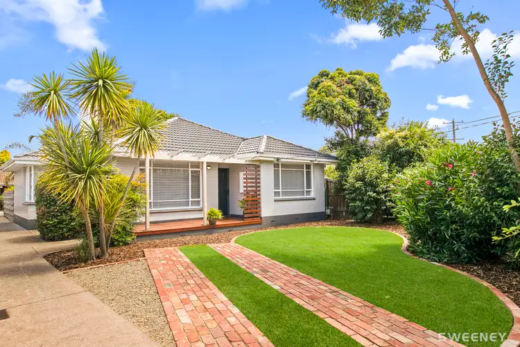 19A Dove Avenue