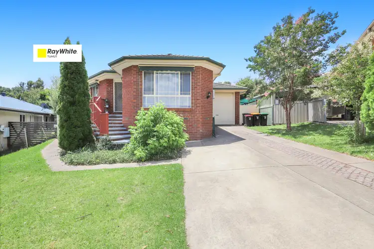 5 Jillabenan Close, Tumut NSW 2720