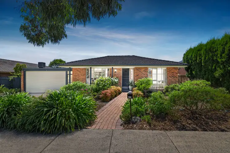 99 Mowbray Drive, Wantirna South VIC 3152