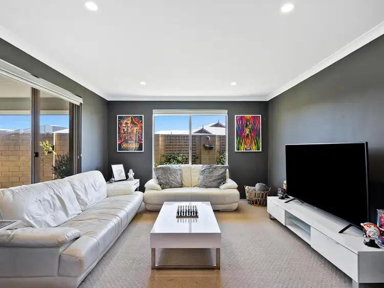 89 Carissa Turn, Halls Head WA 6210