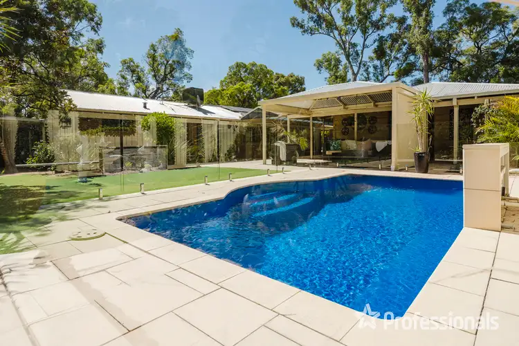 2 Shadytree Lane, Maida Vale WA 6057