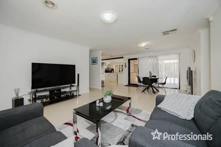 Fifth view of Homely house listing, 2 Shadytree Lane, Maida Vale WA 6057