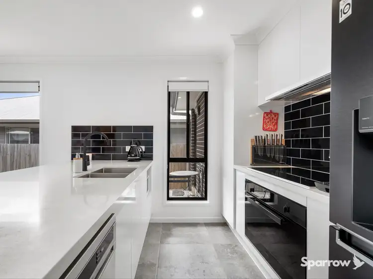 Second view of Homely house listing, 35 Berzins Court, Bahrs Scrub QLD 4207