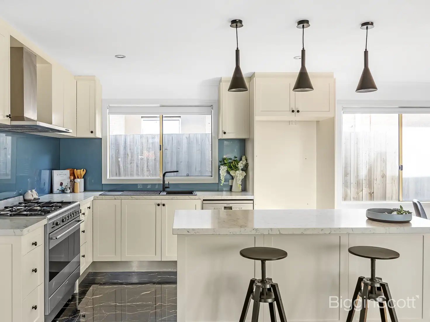 Main view of Homely unit listing, 2/37 Laurie Street, Newport VIC 3015