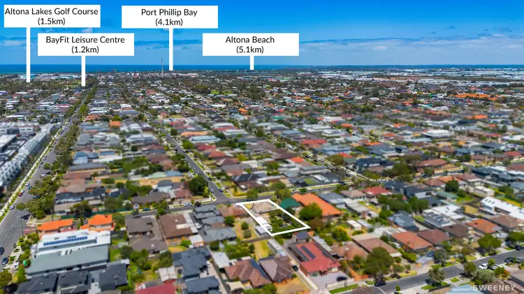 Fifth view of Homely house listing, 10 Cyclamen Avenue, Altona North VIC 3025