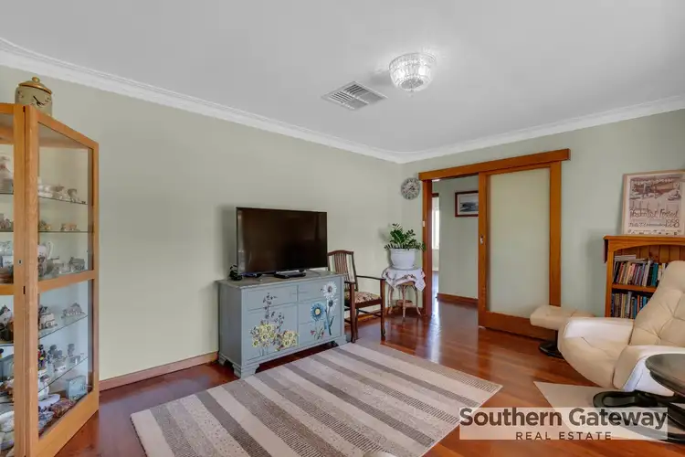 Seventh view of Homely house listing, 31 Inkpen Way, Orelia WA 6167