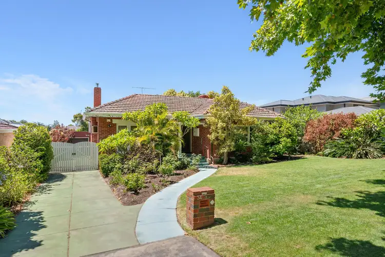 34 Tweeddale Road, Applecross WA 6153