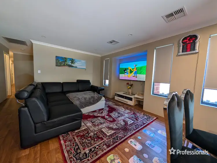 Fourth view of Homely house listing, 11 Bomere Chase, Aveley WA 6069