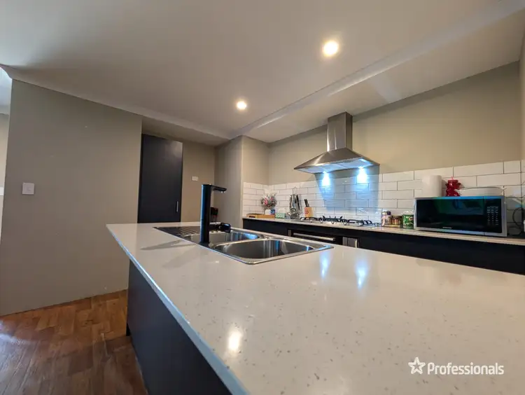 Seventh view of Homely house listing, 11 Bomere Chase, Aveley WA 6069