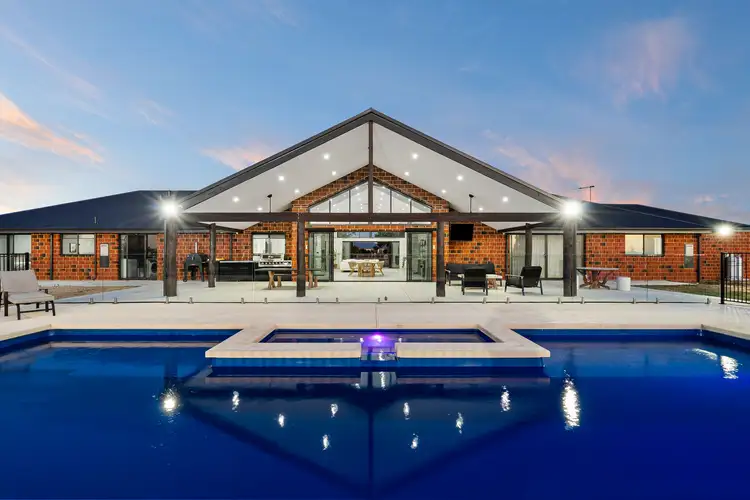 7 Avoca Retreat, North Dandalup WA 6207