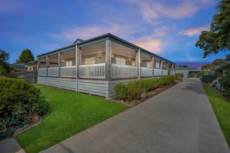 15 Kitchener Avenue, Beauty Point TAS 7270