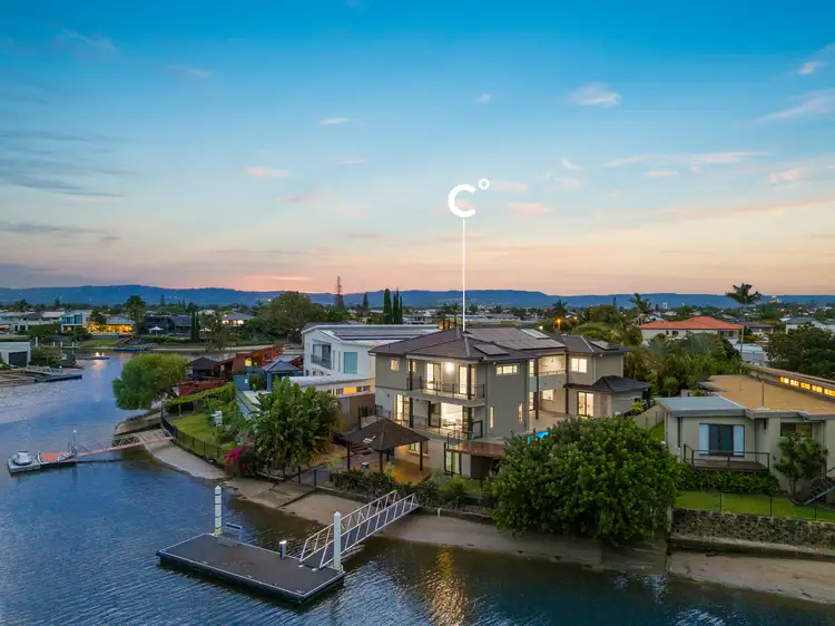 10 Saywell Street, Sorrento QLD 4217