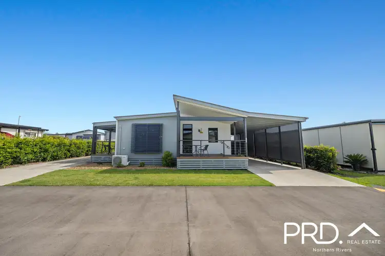125 Cockatoo Close / 69 Light Street