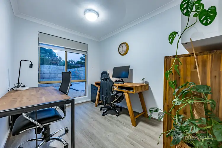 Seventh view of Homely house listing, 5 Alan Court, Beldon WA 6027