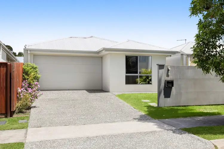8 Fleetwood Street