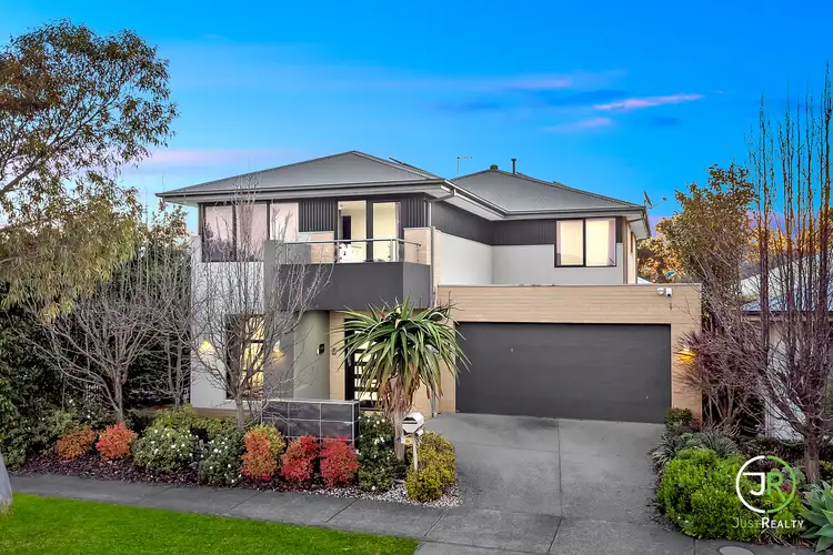 34 Pegasus Road, Cranbourne West VIC 3977