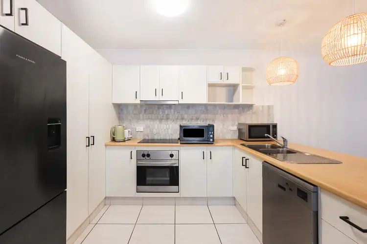 Second view of Homely house listing, 2/16 Marybeth Crescent, Molendinar QLD 4214