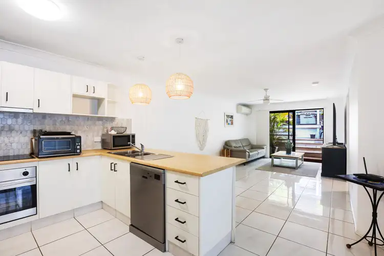 Third view of Homely house listing, 2/16 Marybeth Crescent, Molendinar QLD 4214