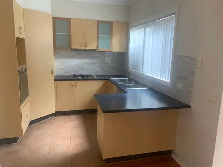 4 Celendine Place