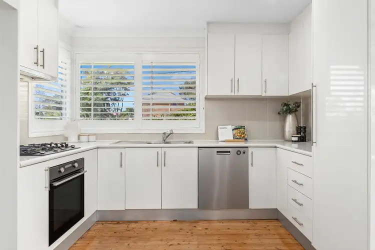 Fifth view of Homely house listing, 2 Jenolan Close, Hornsby Heights NSW 2077