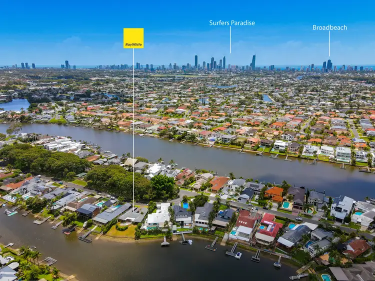 6 Coolong Crescent, Carrara QLD 4211
