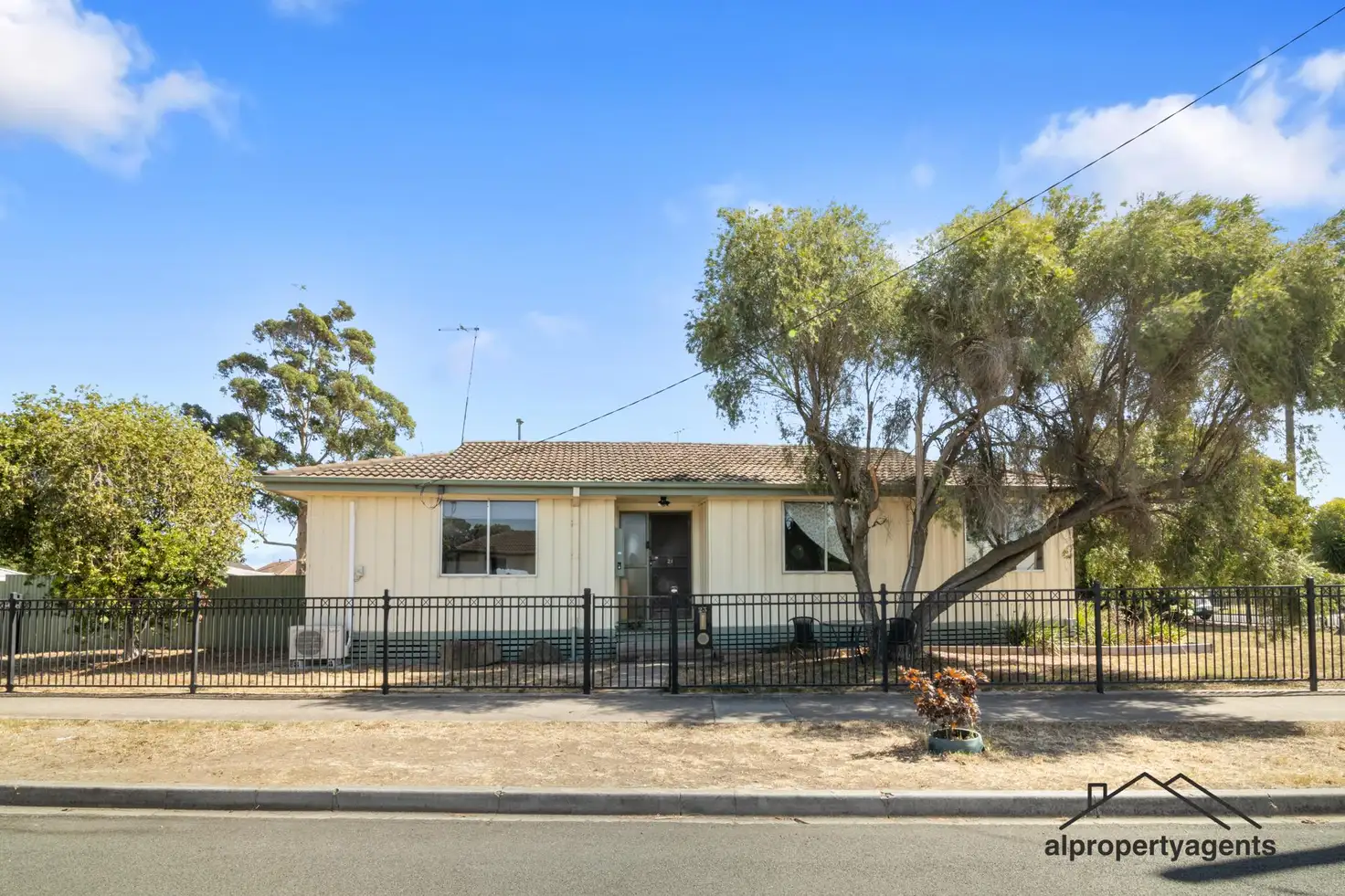 Main view of Homely house listing, 23 Felstead Avenue, Horsham VIC 3400