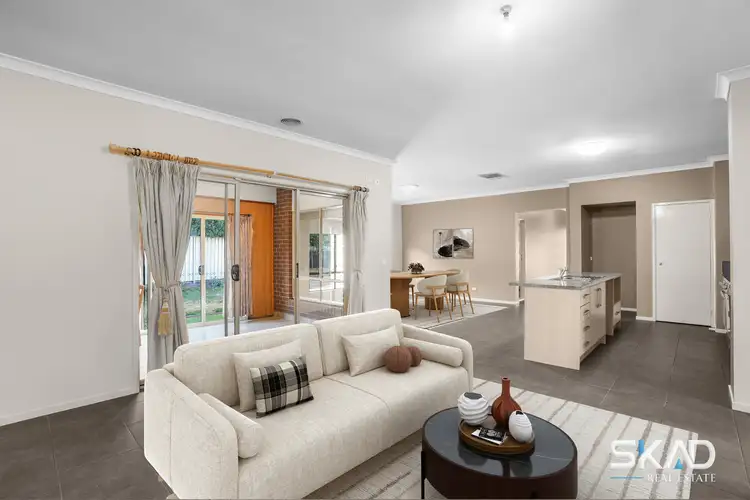 39 Tusmore Rise