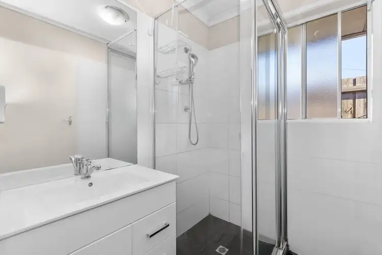 Fourth view of Homely unit listing, 4/15 Jenkins Street, Noble Park VIC 3174