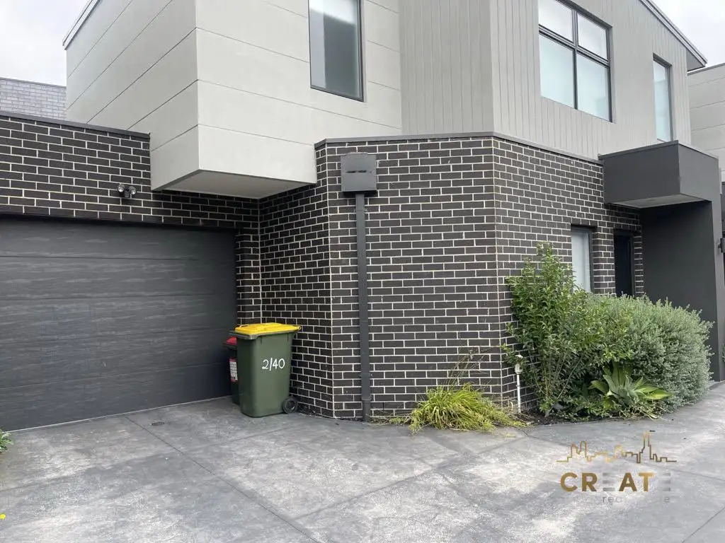 Main view of Homely townhouse listing, 2/40 Albert Crescent, St Albans VIC 3021