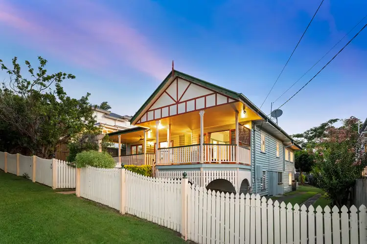 7 Illidge Street, Coorparoo QLD 4151