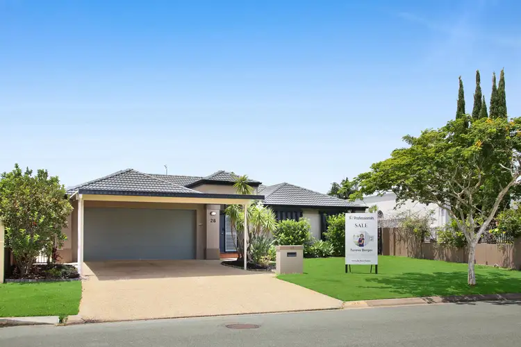 26 Deborah Avenue, Benowa Waters QLD 4217