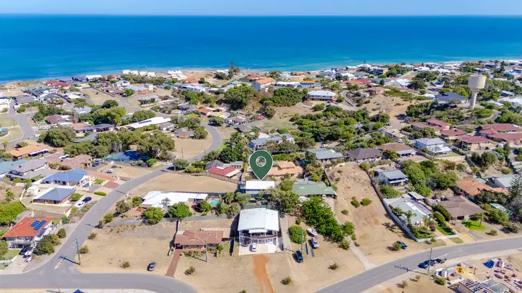 76 Janis Street, Halls Head WA 6210
