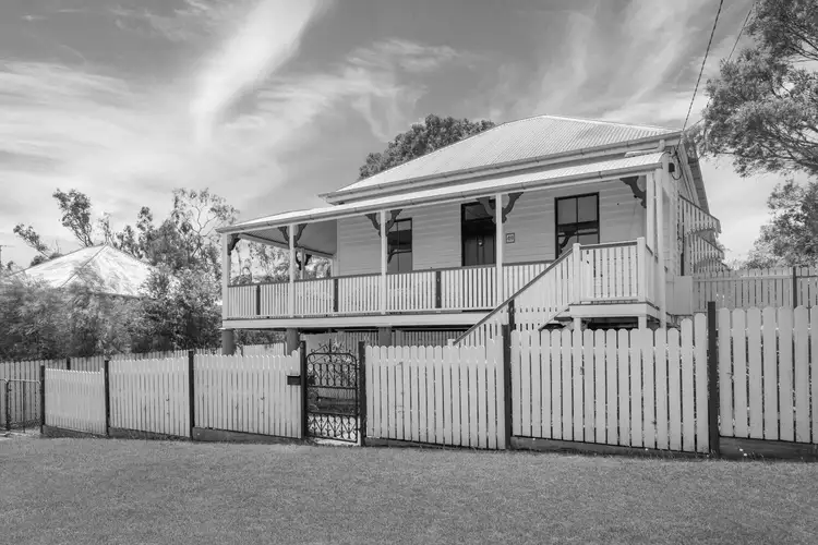 49 Moffatt Street