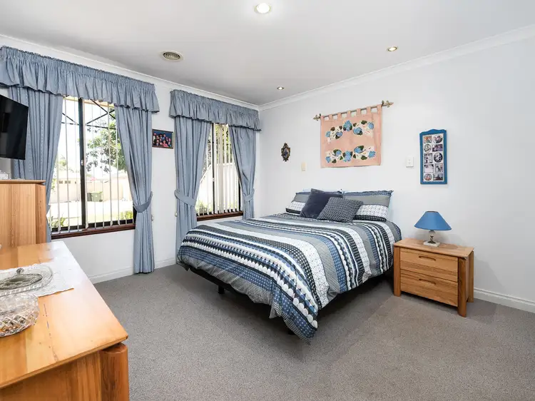 Sixth view of Homely house listing, 4 Hird Place, Palmyra WA 6157