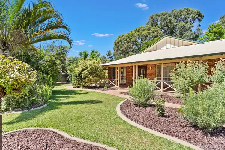 4 Navarre Row, Greenfields WA 6210