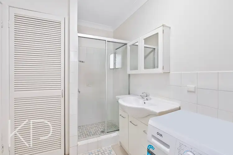Fifth view of Homely apartment listing, 2/9 Dalpura Street, Surfers Paradise QLD 4217