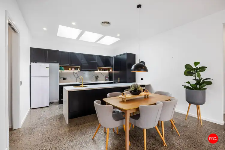 Fifth view of Homely house listing, 2 Rheola Drive, White Hills VIC 3550