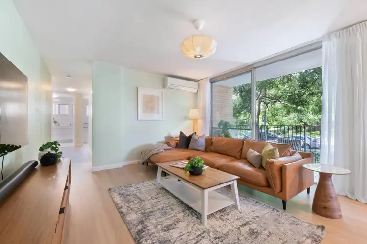 Main view of Homely unit listing, 8/28 Riverview Terrace, Hamilton QLD 4007