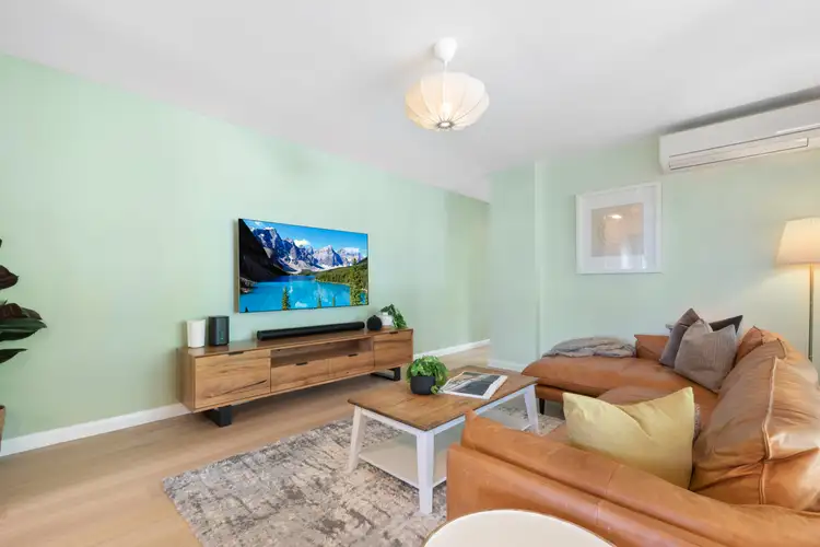 Second view of Homely unit listing, 8/28 Riverview Terrace, Hamilton QLD 4007