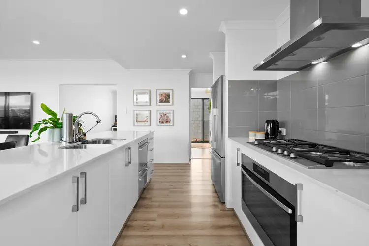 Fifth view of Homely house listing, 86 Eleanore Drive, Madora Bay WA 6210
