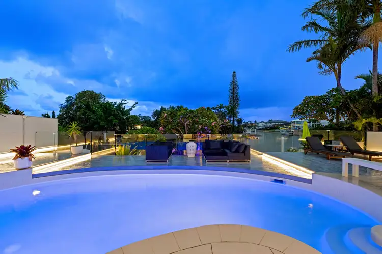32 Saywell Street, Sorrento QLD 4217