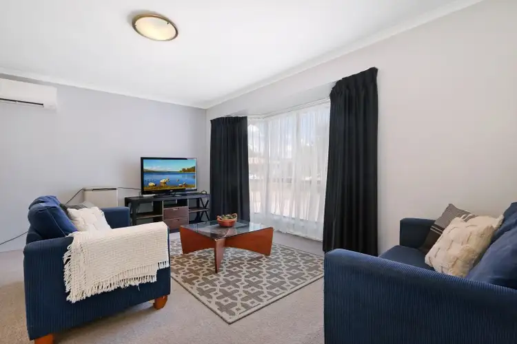 Fifth view of Homely house listing, 2 Beresford Court, West Wodonga VIC 3690