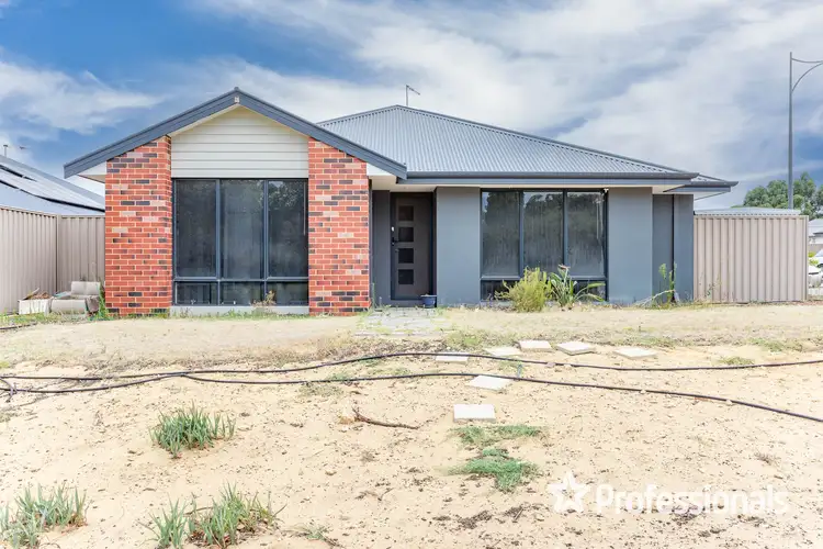 121 Dundatha Drive
