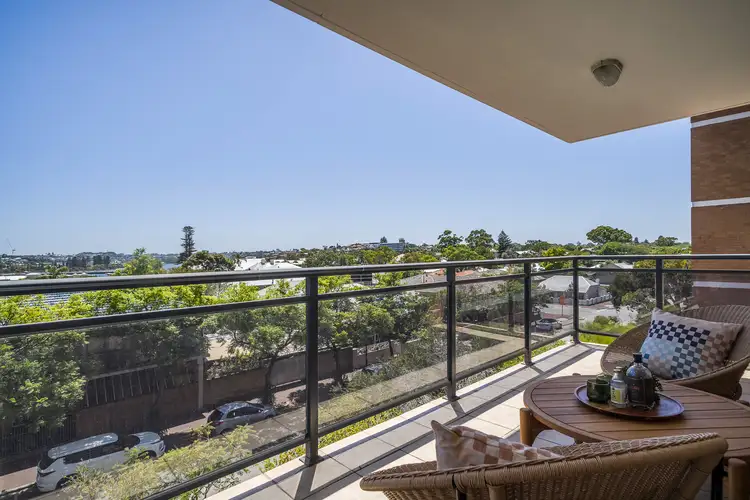 18/46 East Street, East Fremantle WA 6158