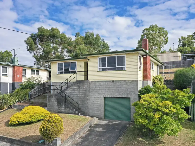 16 Southview Crescent