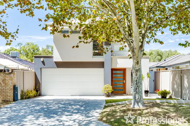 18 Paradise Quays, Ballajura WA 6066