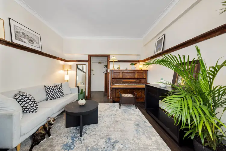Third view of Homely studio listing, 49/2-4 Greenknowe Avenue, Elizabeth Bay NSW 2011